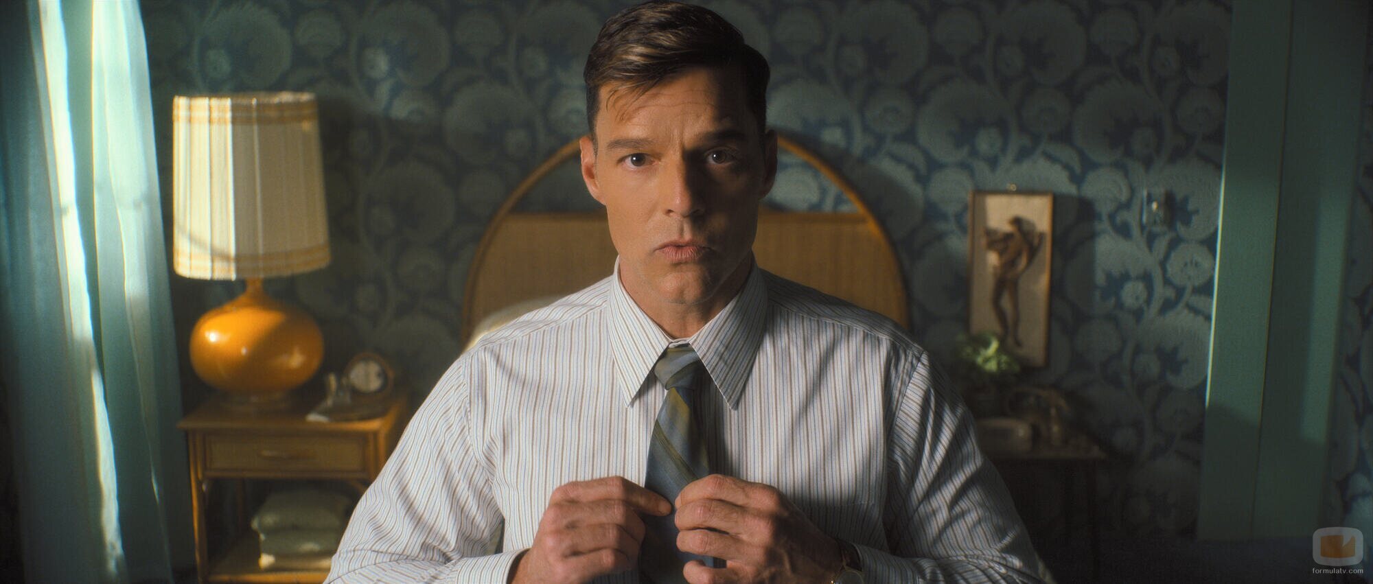 Ricky Martin en Capítulo 4 titulado 'Maxine juega sus cartas' de 'Palm Royale'