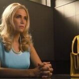 Kristen Wiig en 1x07 'Maxine entrega a un príncipe' de 'Palm Royale'