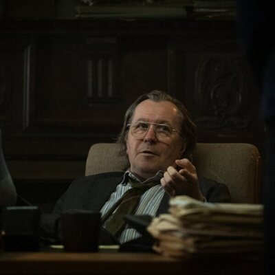Gary Oldman en el 1x01 de 'Slow Horses'
