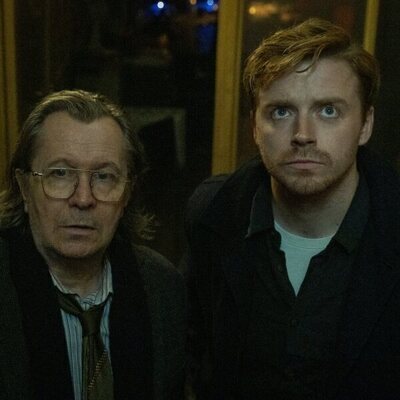 Gary Oldman y Jack Lowden en 'La ineptitud se contagia' de 'Slow Horses'