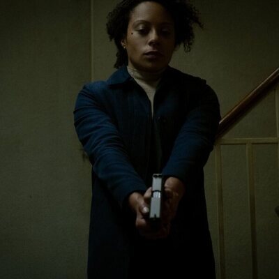 Rosalind Eleazar en el 1x03 de 'Slow Horses'