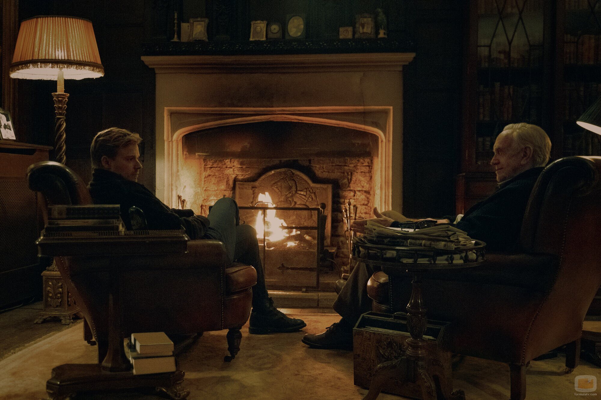 Jonathan Pryce y Jack Lowden en 'Caprichos' de 'Slow Horses'