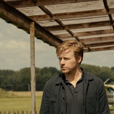 Jack Lowden en 2x02 titulado 'Desde Upshott con amor' de 'Slow Horses'