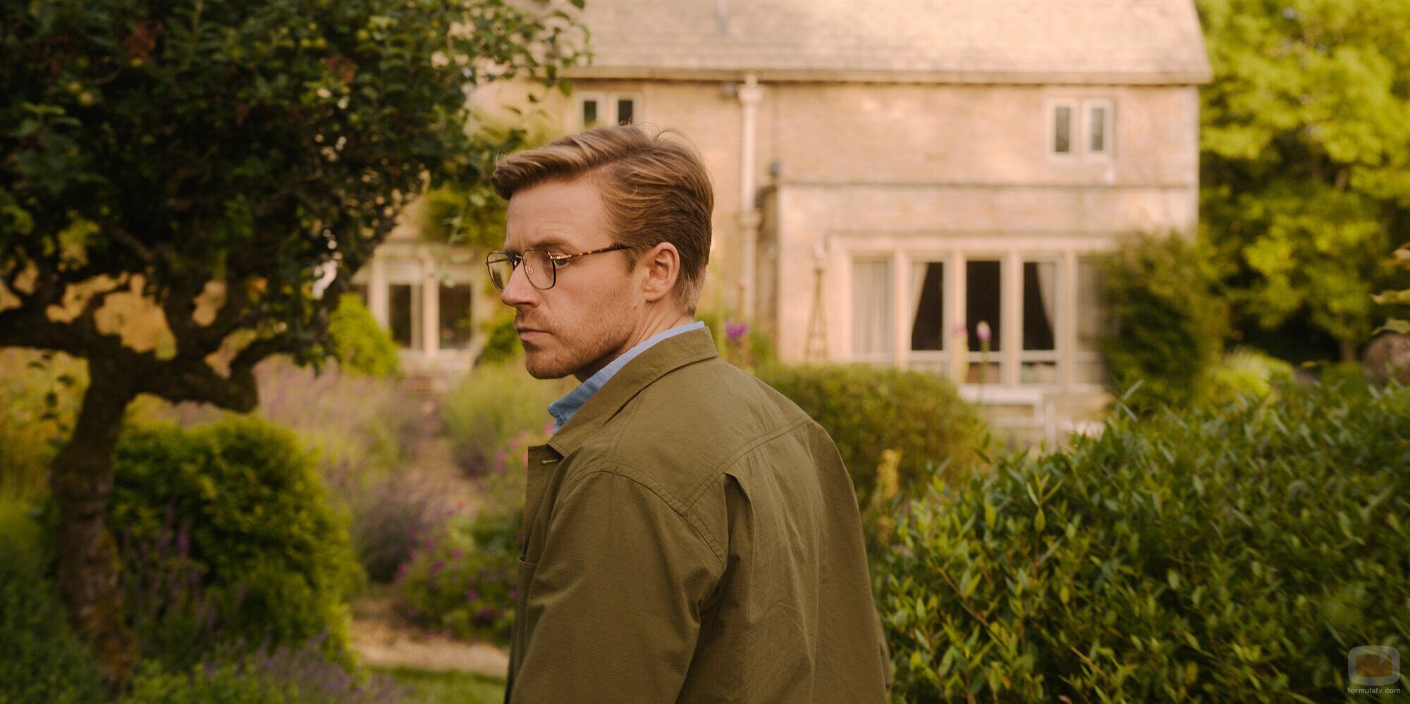 Jack Lowden en Capítulo 3 titulado 'Juegos de chupitos' de 'Slow Horses'