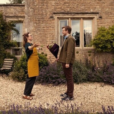 Catherine McCormack y Jack Lowden en el 2x03 de 'Slow Horses'