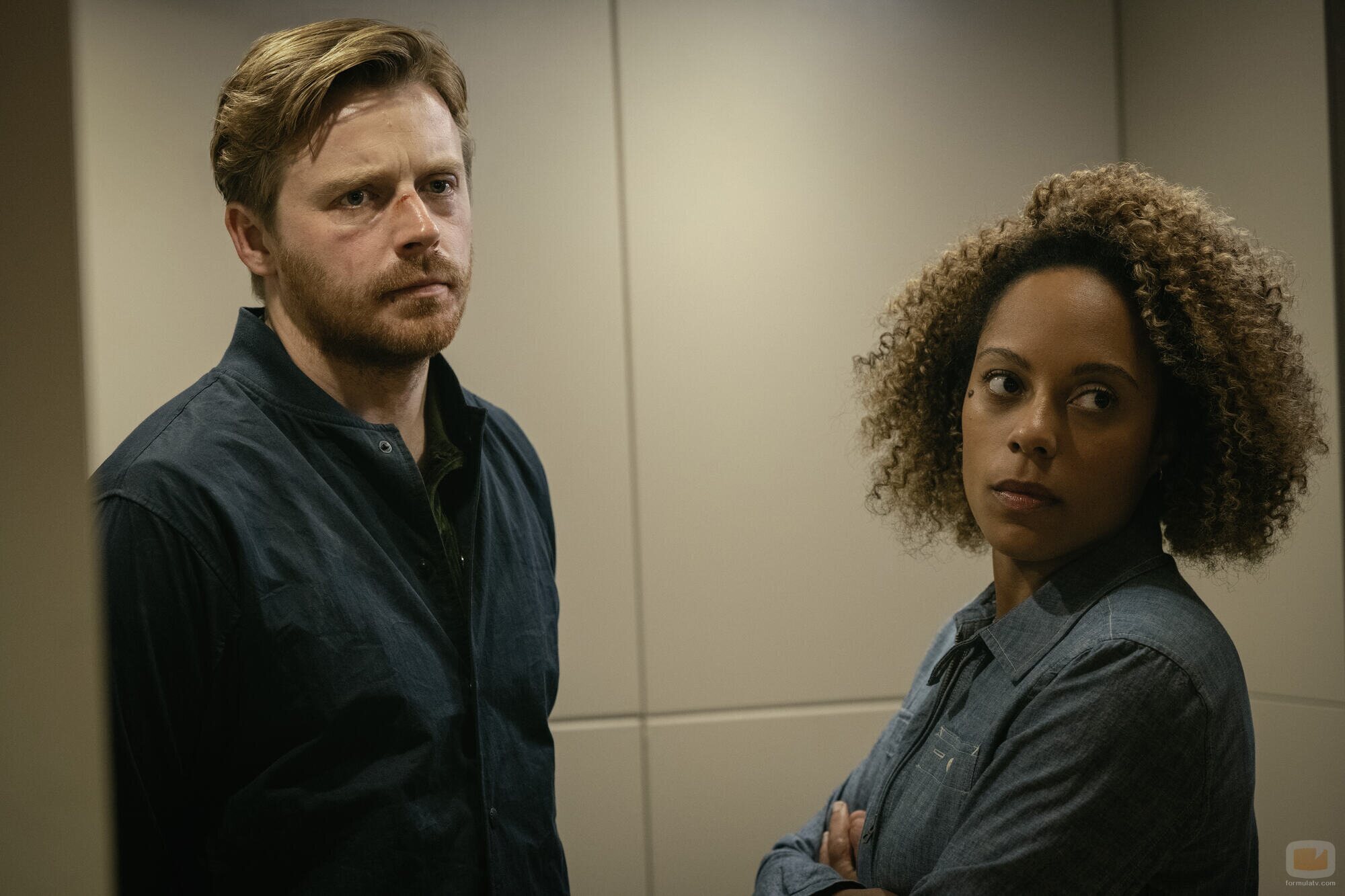 Rosalind Eleazar y Jack Lowden en 3x03 'Negociando con tigres' de 'Slow Horses'