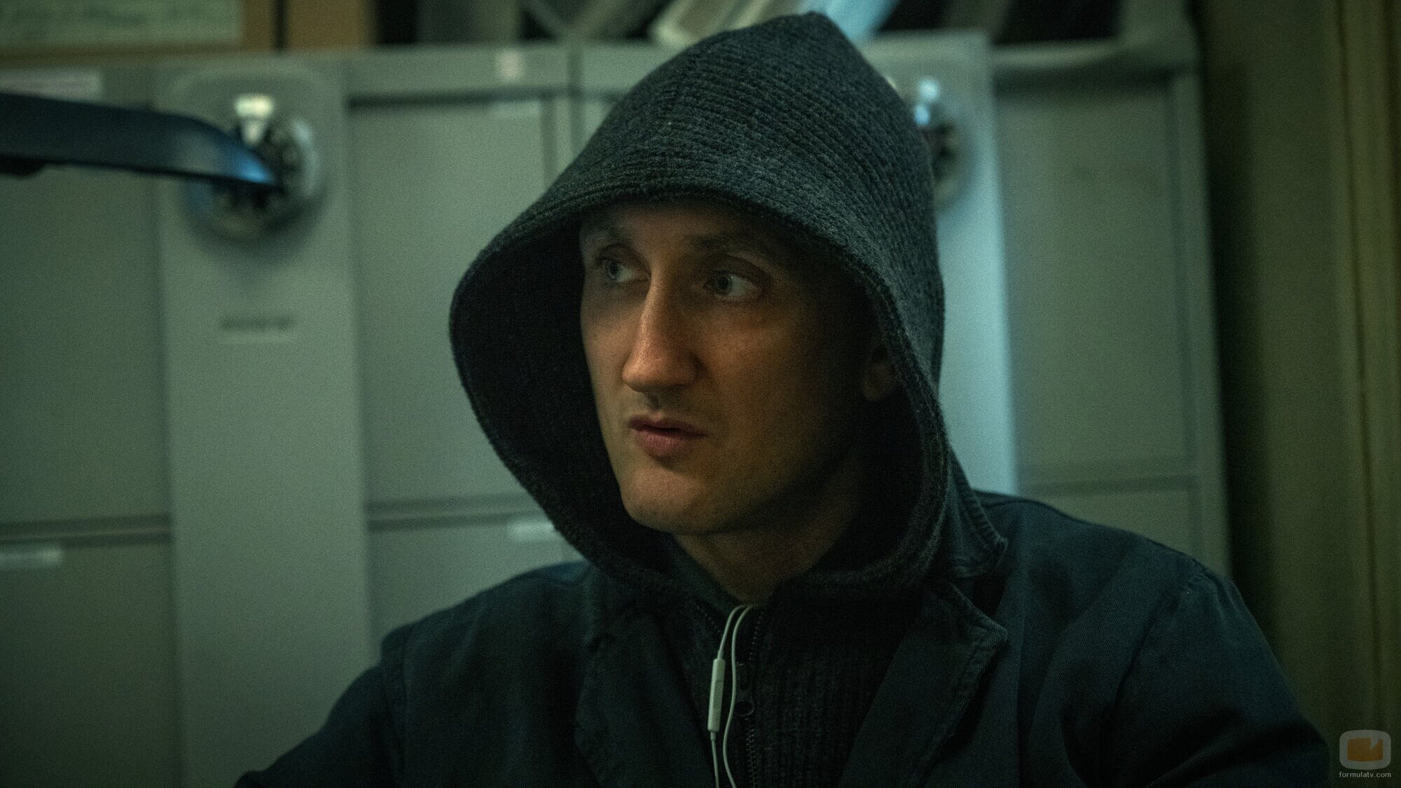 Tom Brooke en 4x01 titulado 'Suplantación de identidad' de 'Slow Horses'