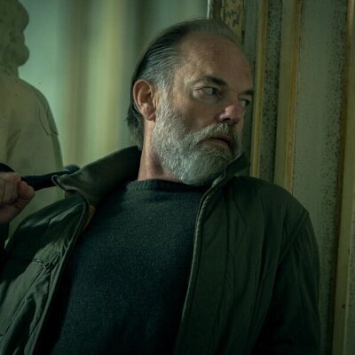 Hugo Weaving en el 4x02 de 'Slow Horses'