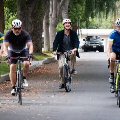 Jason Segel en 1x01 titulado 'Echarlo a suertes' de 'Terapia sin filtro'