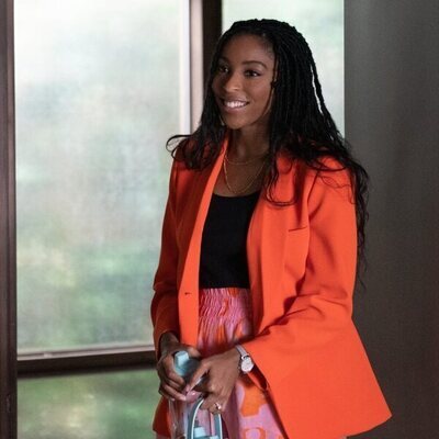 Jessica Williams en Capítulo 1 titulado 'Echarlo a suertes' de 'Terapia sin filtro'