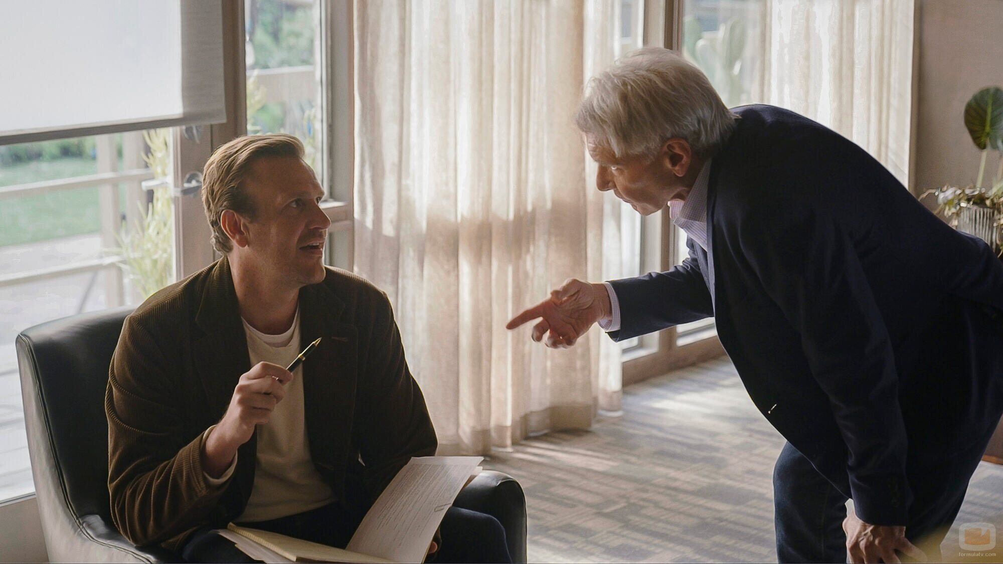 Jason Segel y Harrison Ford en la temporada 1 y el capítulo 04 de 'Terapia sin filtro'