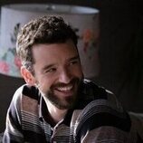 Michael Urie en el 1x05 de 'Terapia sin filtro'