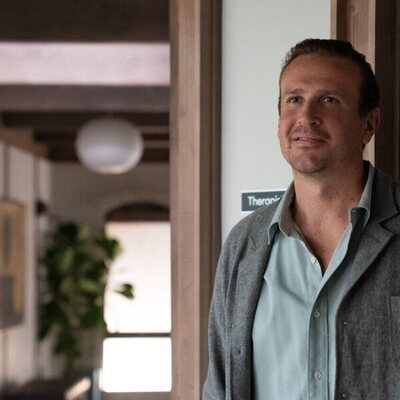 Jason Segel en 1x05 titulado 'Guau' de 'Terapia sin filtro'