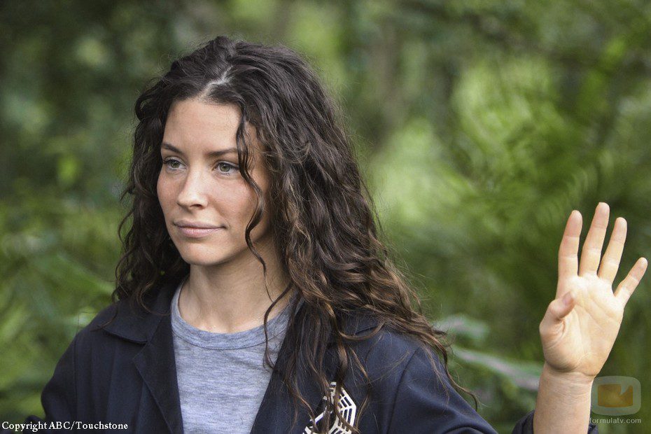 Evangeline Lilly, Kate, en medio de la selva en 'Perdidos'