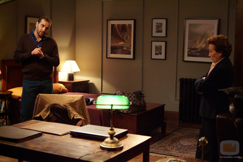 Luis Merlo y Amparo Baró en 'El internado'