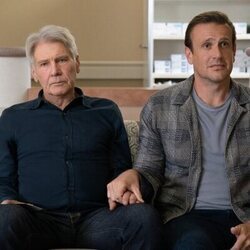 Jason Segel y Harrison Ford en 'En un lugar solitario' de 'Terapia sin filtro'