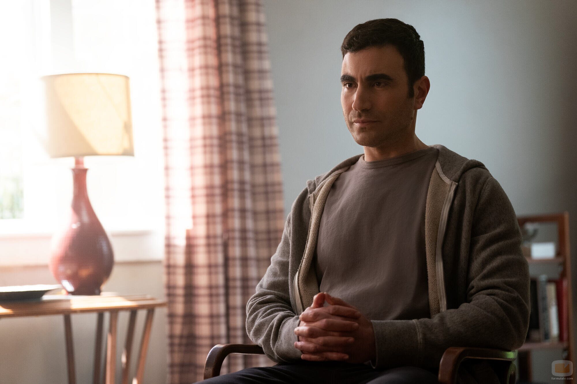 Brett Goldstein en 2x06 titulado 'En un lugar solitario' de 'Terapia sin filtro'