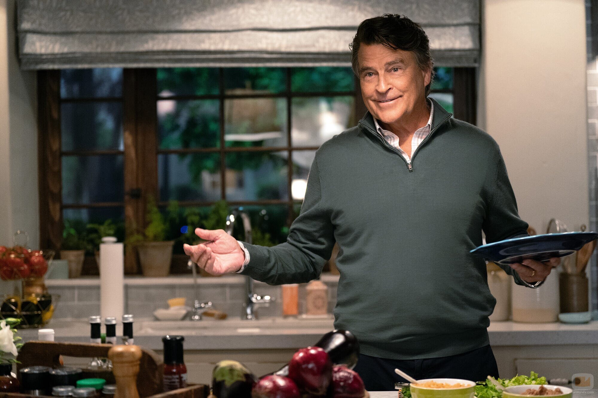 Ted McGinley en 2x08 titulado 'Último trago' de 'Terapia sin filtro'