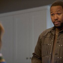Luke Tennie en el 2x10 de 'Shrinking'