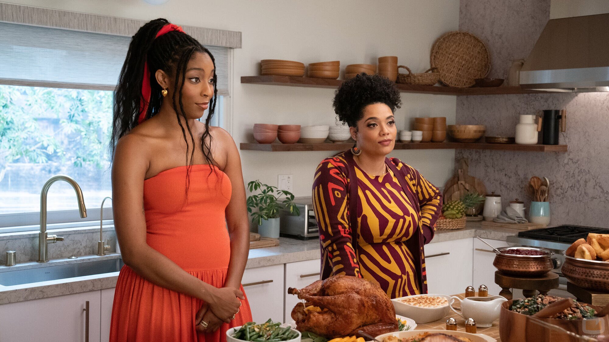 Jessica Williams en 2x12 titulado 'El último Acción de Gracias' de 'Terapia sin filtro'