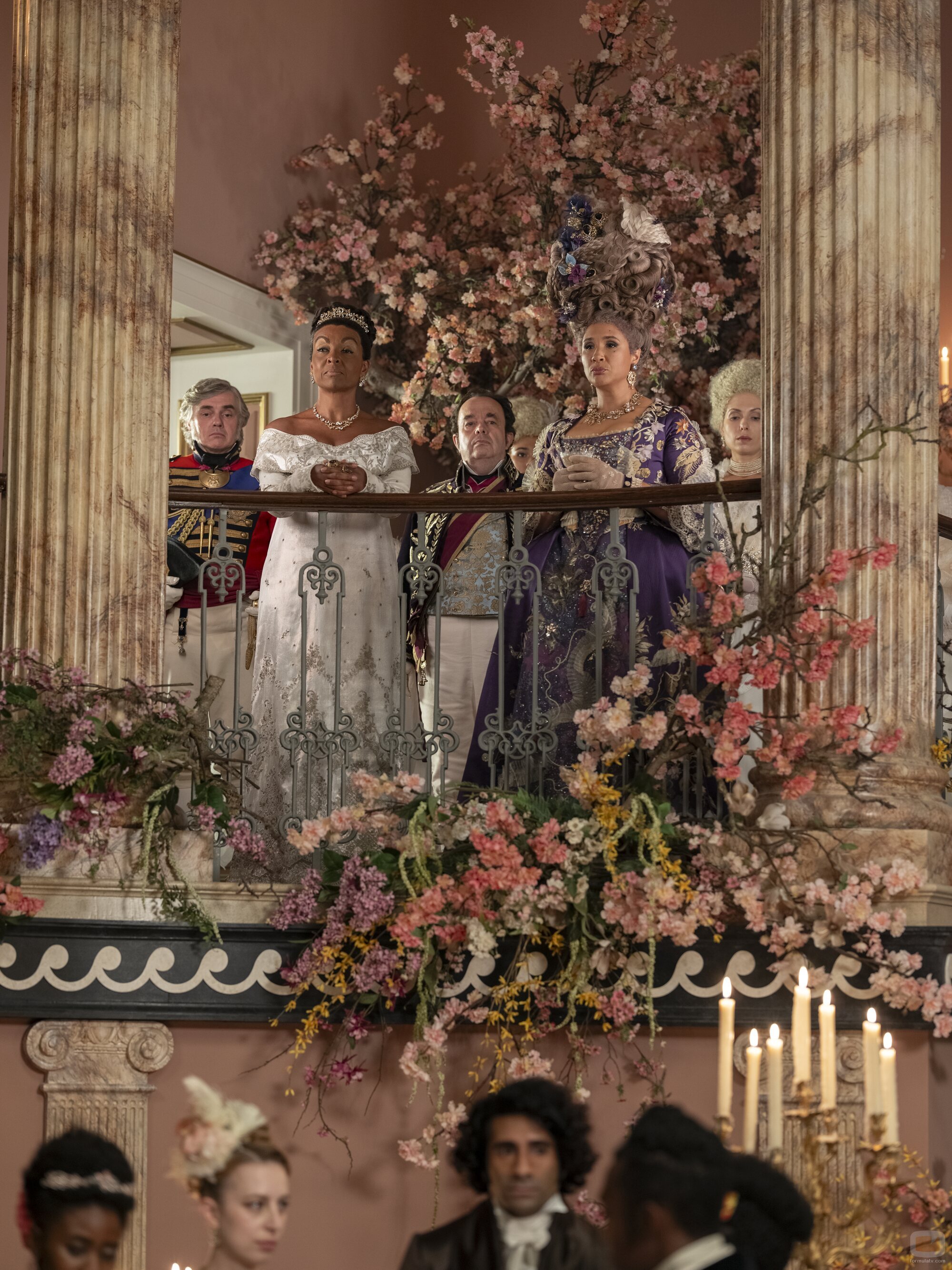 Capítulo 1 titulado 'En el candelero' de 'Los Bridgerton'