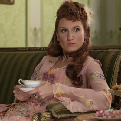 Bessie Carter en el 3x02 de 'Bridgerton'