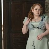 Nicola Coughlan en el 'Bajo la luz de la luna' de 'Bridgerton'