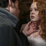 Nicola Coughlan y Luke Newton en el 3x02 de 'Bridgerton'