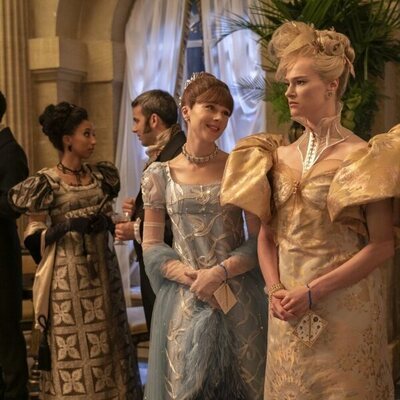 Claudia Jessie y Jessica Madsen en el 'Fuerzas de la naturaleza' de 'Bridgerton'
