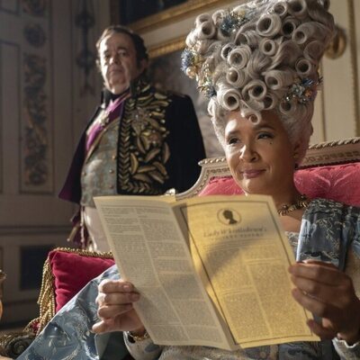 Golda Rosheuvel y Hugh Sachs en el 3x05 de 'Bridgerton'