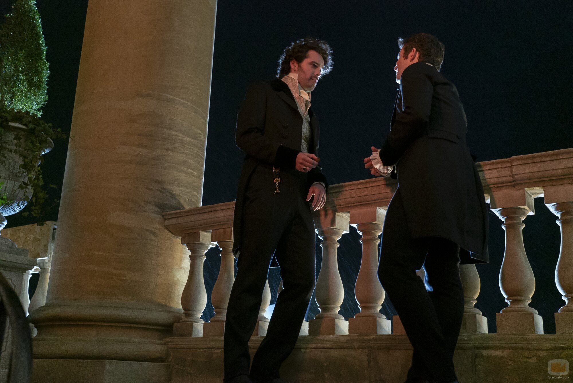 Luke Thompson en el 3x06 de 'Bridgerton'