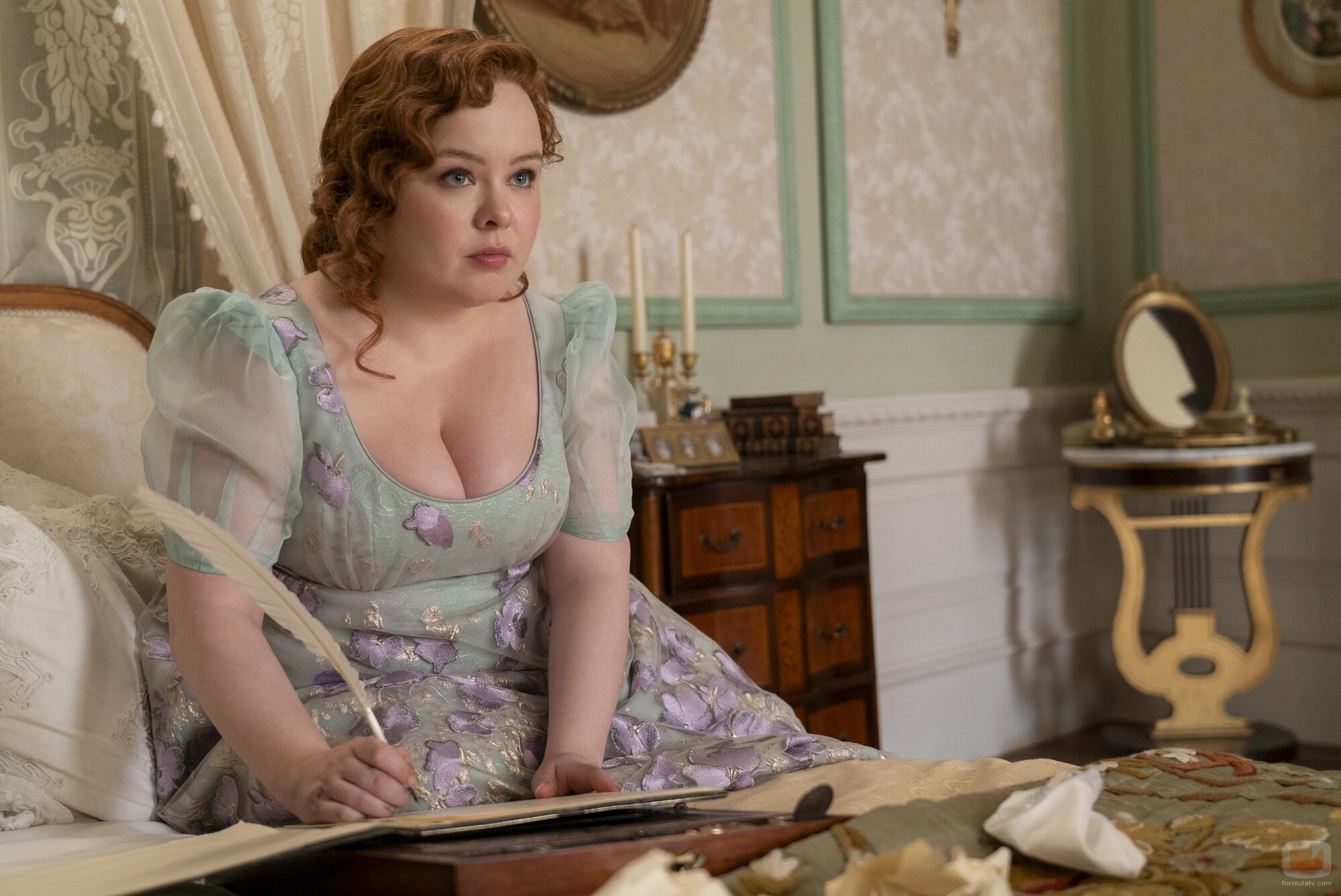 Still de Nicola Coughlan en el 'Seduciendo a Mr. Bridgerton' de 'Bridgerton'