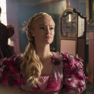 Jessica Madsen en 3x07 titulado 'De la mano' de 'Los Bridgerton'
