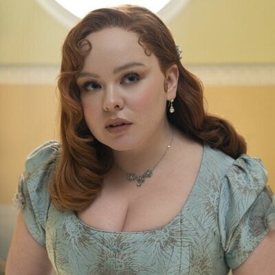 Nicola Coughlan en Capítulo 8 titulado 'A las claras' de 'Los Bridgerton'
