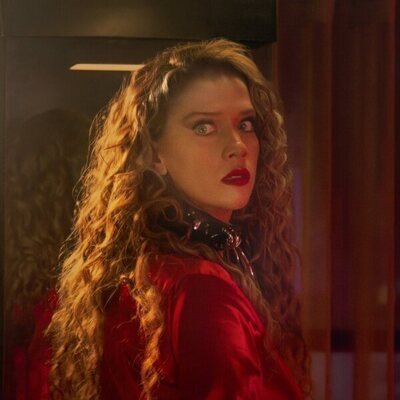 Carolina Miranda en 2x06 'La chica que sabía demasiado' de 'Perfil Falso'