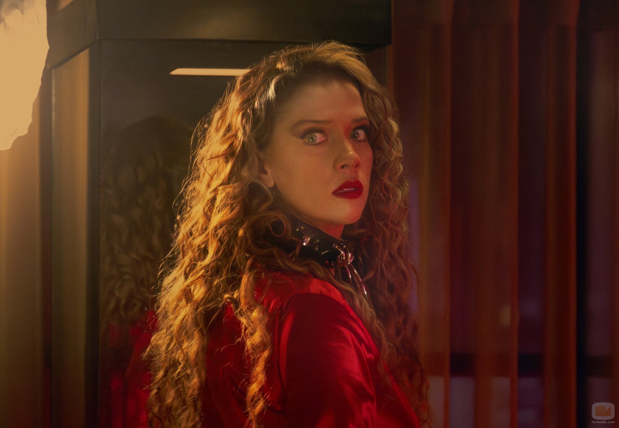 Carolina Miranda en 2x06 'La chica que sabía demasiado' de 'Perfil Falso'