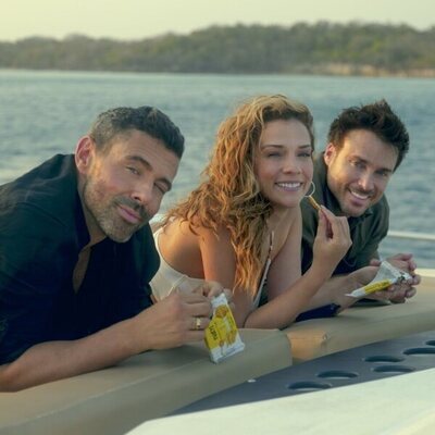 Escena de Capítulo 10 titulado 'La sangre y la esperanza' de 'Perfil Falso'