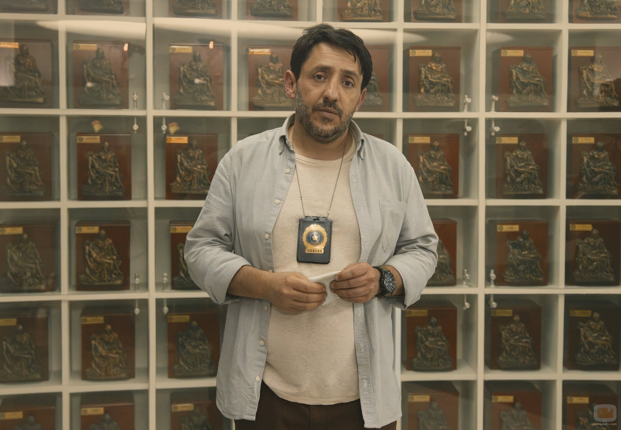 Temporada2 y el capítulo 02 de 'Perfil Falso'
