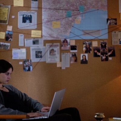 Milena Smit en 'Episodio 2' de 'La chica de nieve'