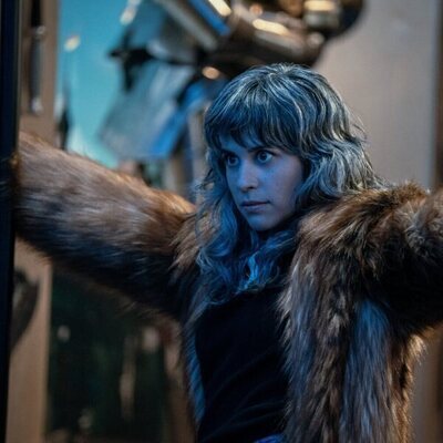 Ashly Burch en 4x03 titulado 'Avances' de 'Mythic Quest'