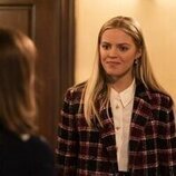 Reneé Rapp en 1x01 'Bienvenidos a la Universidad de Essex' de 'La vida sexual de las universitarias'