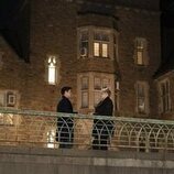 Gavin Leatherwood y Reneé Rapp en Capítulo 1 titulado 'Bienvenidos a la Universidad de Essex' de 'La vida sexual de las universitarias'