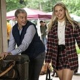 Rob Huebel y Reneé Rapp en 'Bienvenidos a la Universidad de Essex' de 'La vida sexual de las universitarias'