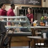 Pauline Chalamet en el 2x01 de 'The Sex Lives of College Girls'