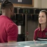 Pauline Chalamet en 2x01 titulado 'Se acerca el invierno' de 'La vida sexual de las universitarias'