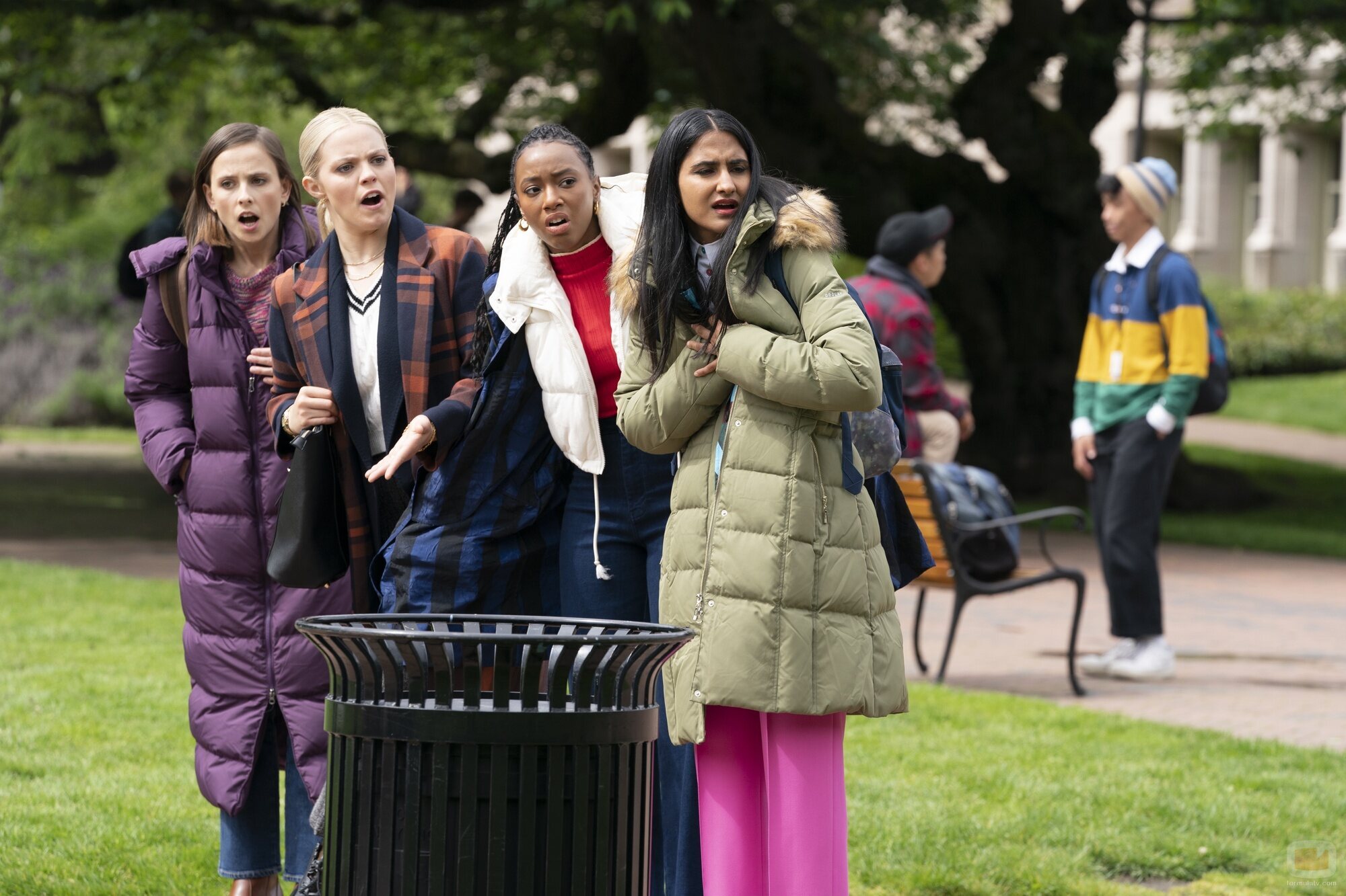 2x01 'Se acerca el invierno' de 'La vida sexual de las universitarias'