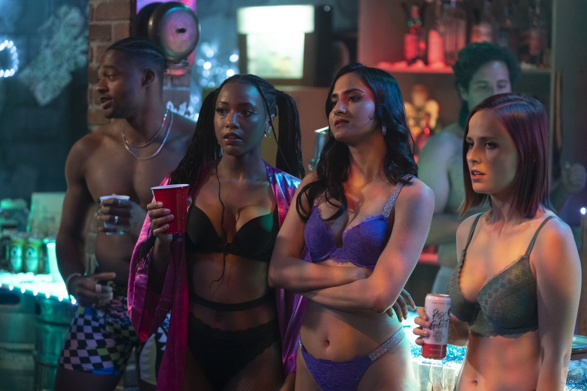 Still de 2x01 titulado 'Se acerca el invierno' de 'La vida sexual de las universitarias'