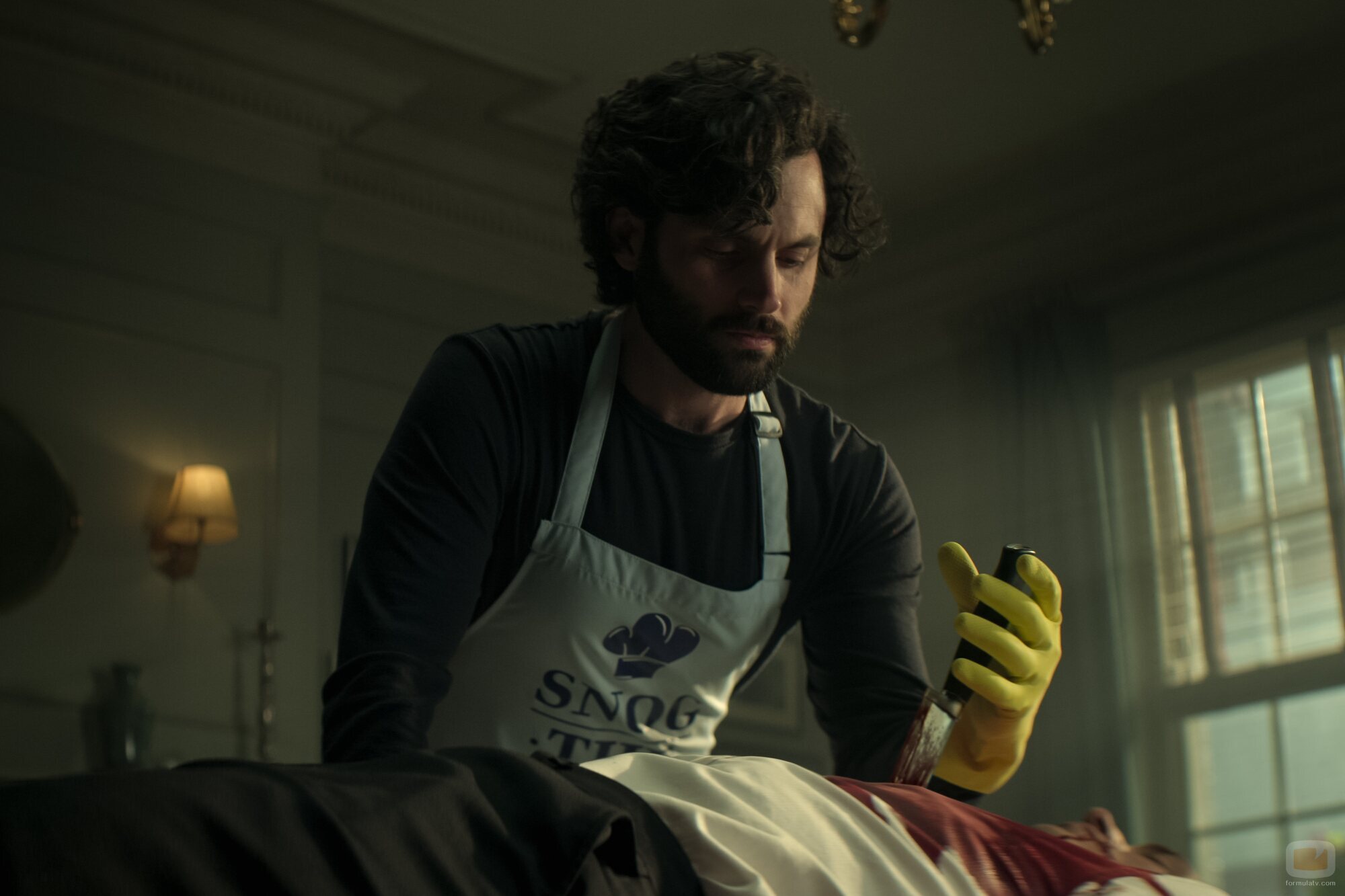 Foto de Penn Badgley en Capítulo 1 titulado 'Joe se toma unas vacaciones' de 'You'