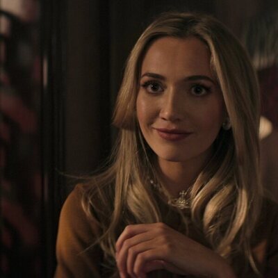 Tilly Keeper en el 4x04 de 'You'
