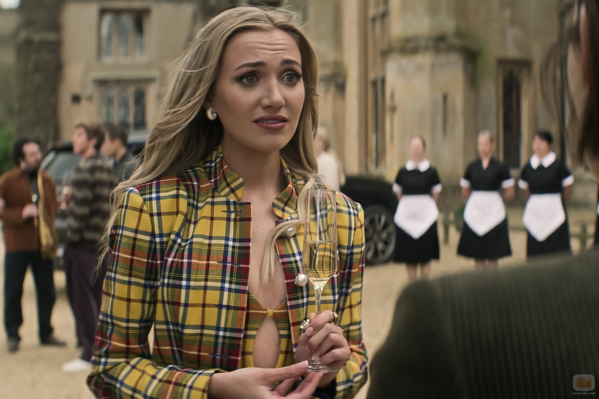 Still de Tilly Keeper en 4x04 'Hampsy' de 'You'